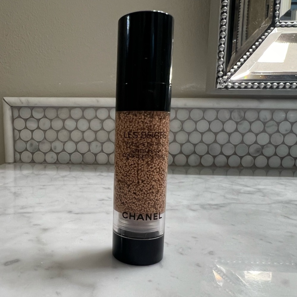 LES BEIGES Water-Fresh Complexion Touch B30